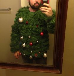 fuckthisblogshit:  thahalfrican:  ugly sweater game: god tier  Damn 