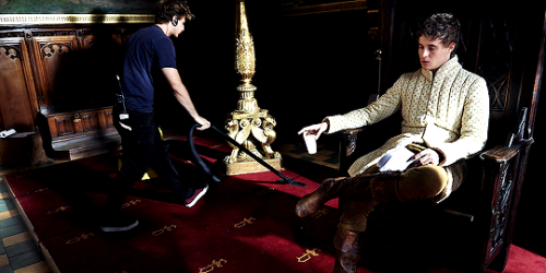 queen-boleyn:The White Queen BTS.