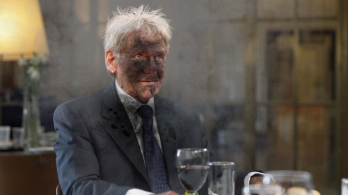 classicmeevs:  clickholeofficial:  Lucky To Be Alive: Harrison Ford Is In The Hospital After Kissing A Lady That Turned Out To Be A Stack Of Dynamite In A Dress  what a woman 