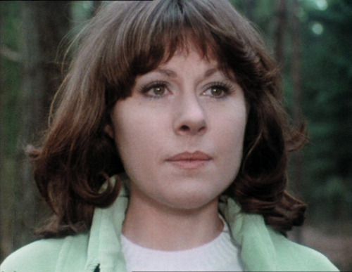 Aspects of Elisabeth Sladen as Sarah Jane Smith in ‘Terror of the Zygons’