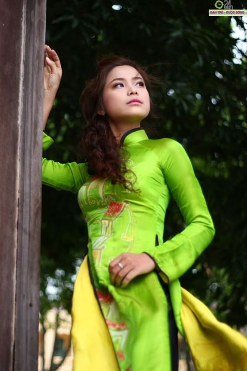 Vietnamese ao dai