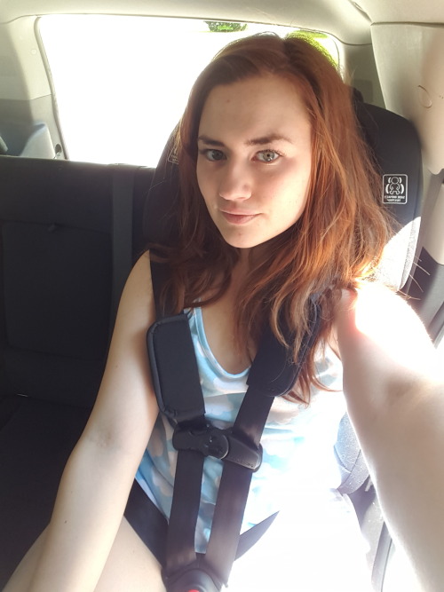 princessshteepypie: littlefantasyabdl: Look at my new carseat!*grabby hands* 