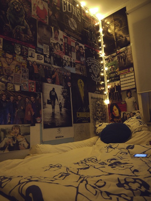 austincaarlile:  i have a new light thingy 