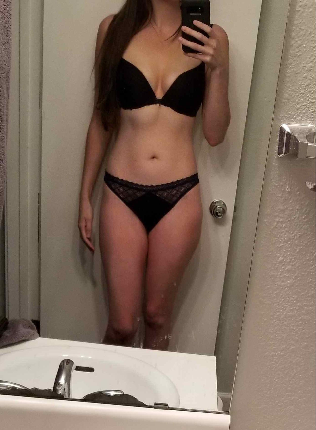 mrmeethre3:  Follow me for more hi quality photos of beautiful panties! 