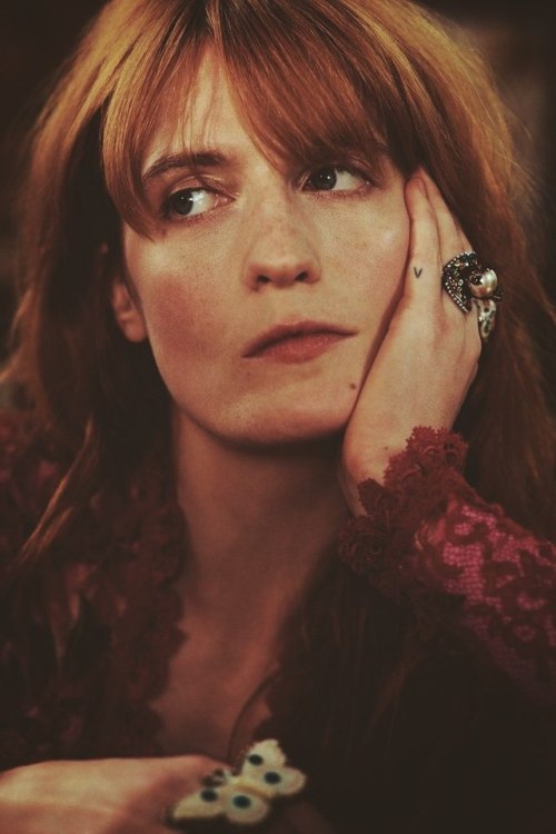 ★ ·.·´¯`·.·★ [ Florence Welch ] ★·.·´¯`·.·★