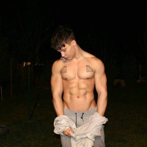 lumbrjax:  Instagram user @blondelanthony http://ift.tt/1PIIgzA