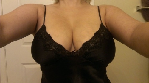 desperate-milf: CLICK HERE Meet a Horny Single Mom for Sex Tonight.Limited time FREE sign up.