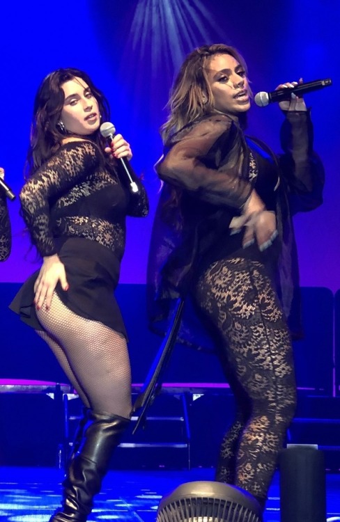 laurinahvibes:Thick™