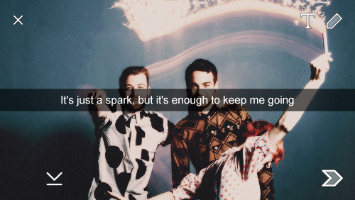 anklebitters:  Paramore in snapchats (part 1). 