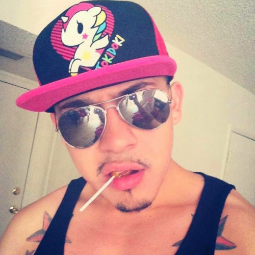 mando89:   Thanks F for sending in more pics!  Very sexy man.  Please keep them cumming.  Please send pics to: Por favor manda tus fotos a: betomartinez2008@gmail.com Beto’s Corner           http://betomartinez.tumblr.com/   Very very sexy !!