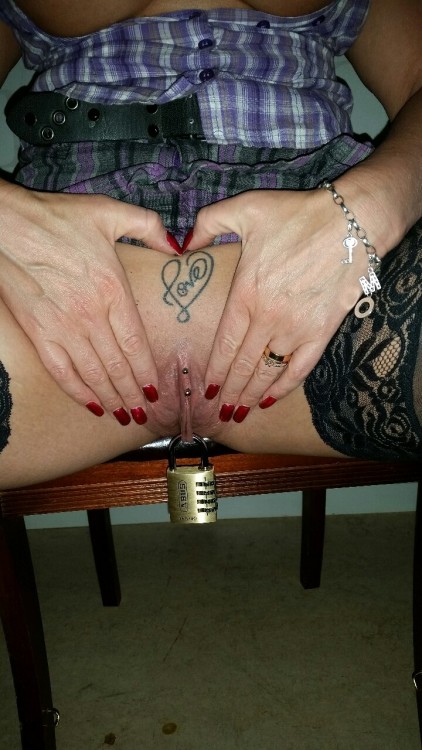 http://women-with-huge-labia-rings.tumblr.com/post/158587904254