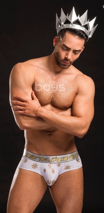 jhnwolf:  jpatriks: johnwolf  Felipe Melendez Mr Mexico