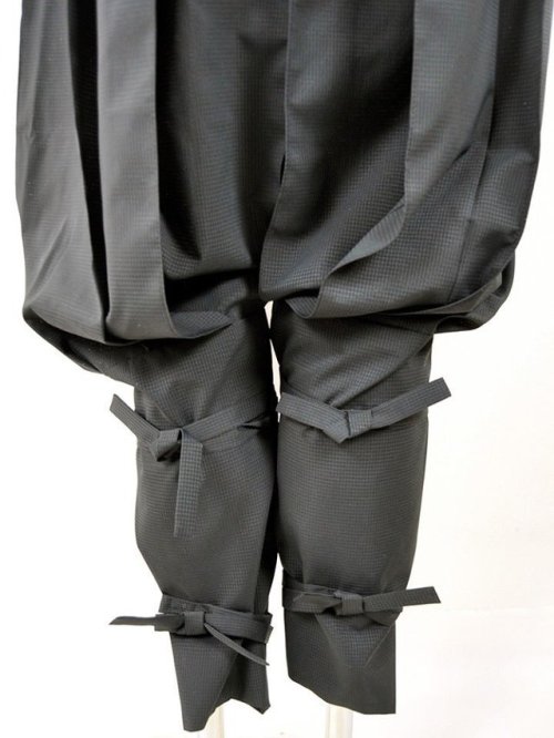 Tattsuke hakama are pants gathered around the calves. They are also know as Iga hakama or&hellip