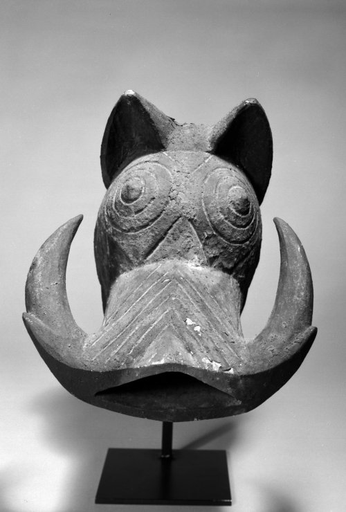 bm-african-art:Warthog Mask, 20th century, Brooklyn Museum: Arts of AfricaSize: 16 ¼ x 11 &fr