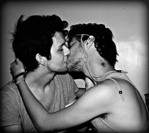 sorrygirlsisuckcock:  http://sorrygirlsisuckcock.tumblr.com/