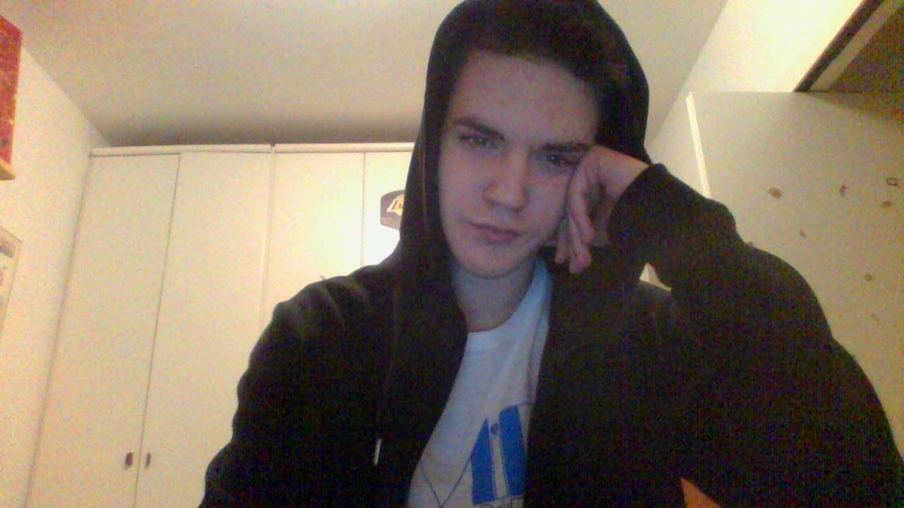 pale-humans:  attitudeq:  not dat bad  Pale Blog | Pale Humans 