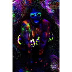 @mawiyah #uv #neon #bodypaint #glow #blacklight