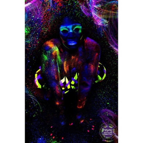 Porn @mawiyah #uv #neon #bodypaint #glow #blacklight photos