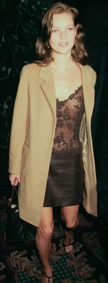 vogue-i-s-my-religion:  funkprad:Kate Moss is a doll  Vogue-i-s-my-religion.tumblr.com