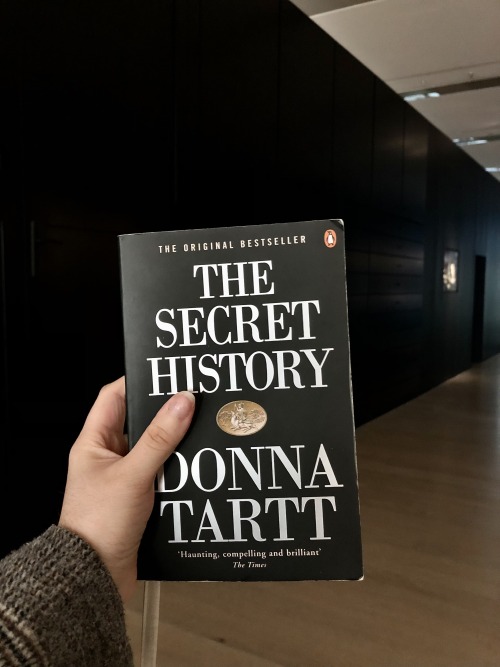 “beauty is terror” - The Secret History, Donna Tartt@merueiledreams