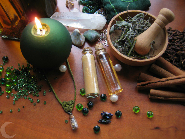 kitchenwitchcraft: kitchenwitchcraft:  GOOD LUCK SPELLS FOR ALL! For all of you witches
