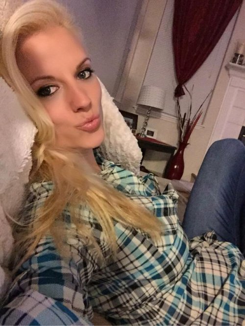 amatorer: thebestwhores2:Ashley Lankford from Courtland, Florida So sexy!submit your pictures https: