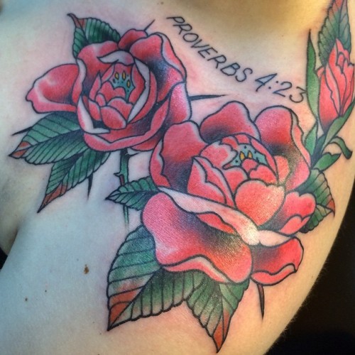 redmondtattoo:  Some roses done yesterday. @atlastattoo #jacobredmond #roses #portlandtattoo #bruises #bright_and_bold   (at Atlas Tattoo)