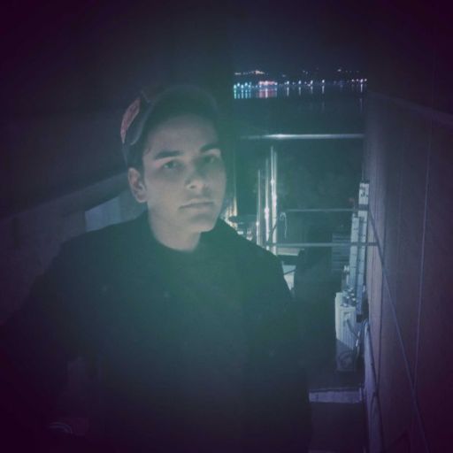 Psyxologikaa:come To My Bed And Watch Porn With Me