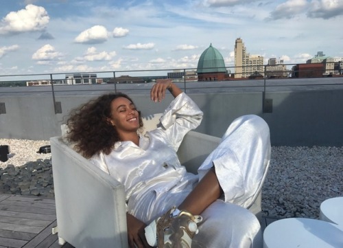 Porn akuicnhialic:solange is really it™ photos