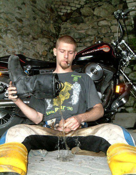 aysskin: HHOT CROTCH  Lemme add about a quart of ARYAN piss to that boot