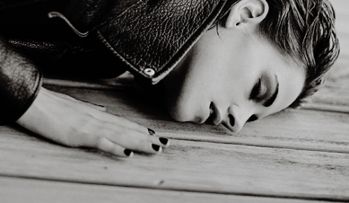 kristensource:  ”I prefer to be hated than be false and fool people.” ― Kristen Stewart   F*cking ugh.