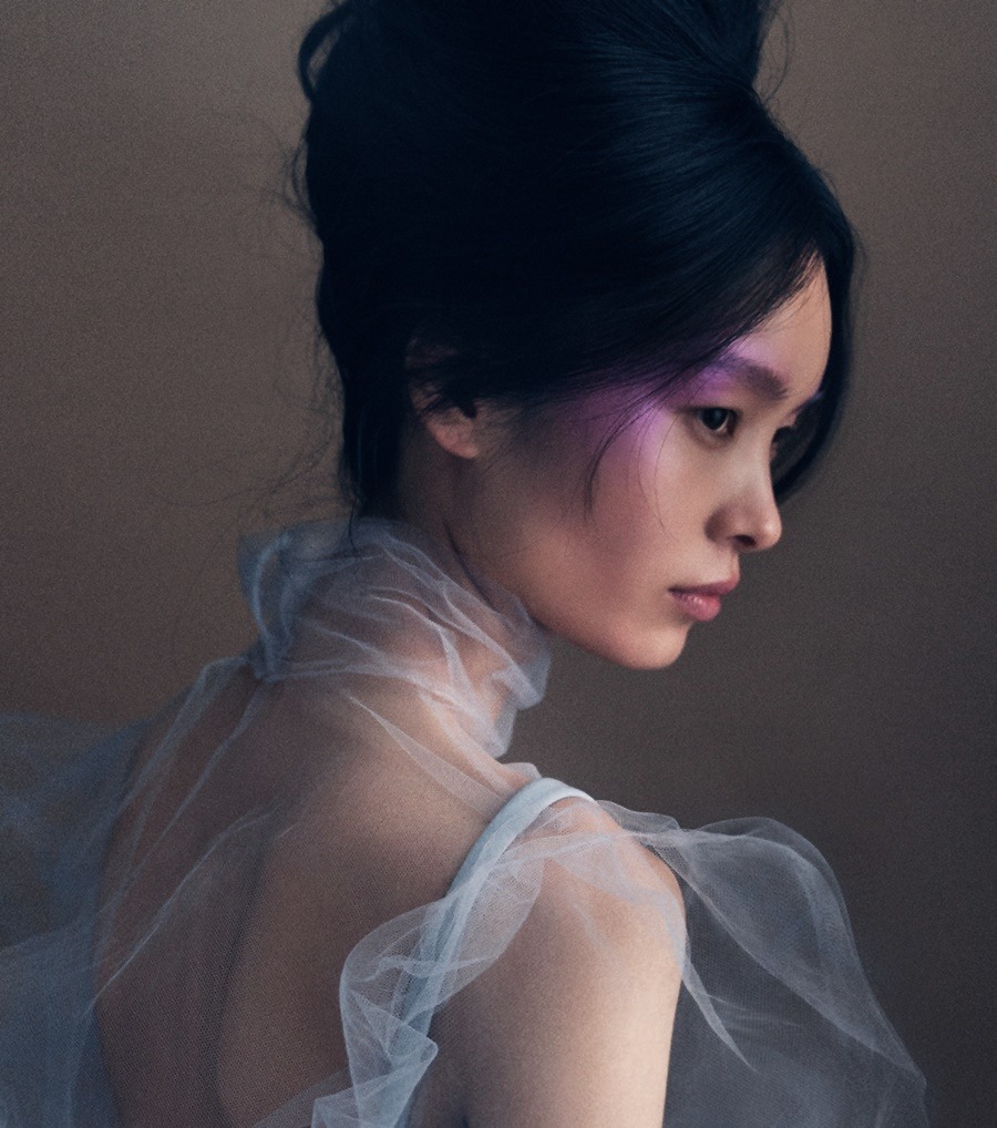 pocmodels:  Ling Ling Liu by Xu Xiaowei for Vogue Hong Kong - June 2019
