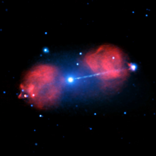 Pictor A, viewed by Chandra, is a galaxy that features a jet spanning 570,000 ly [3600x3600]