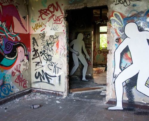 artmonia:  Escape from Wuhlheide Project by Dutch Street Artist Daan Botlek.
