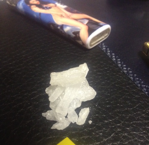 loopylouie187:  My lil 2.3 gram shard hill…