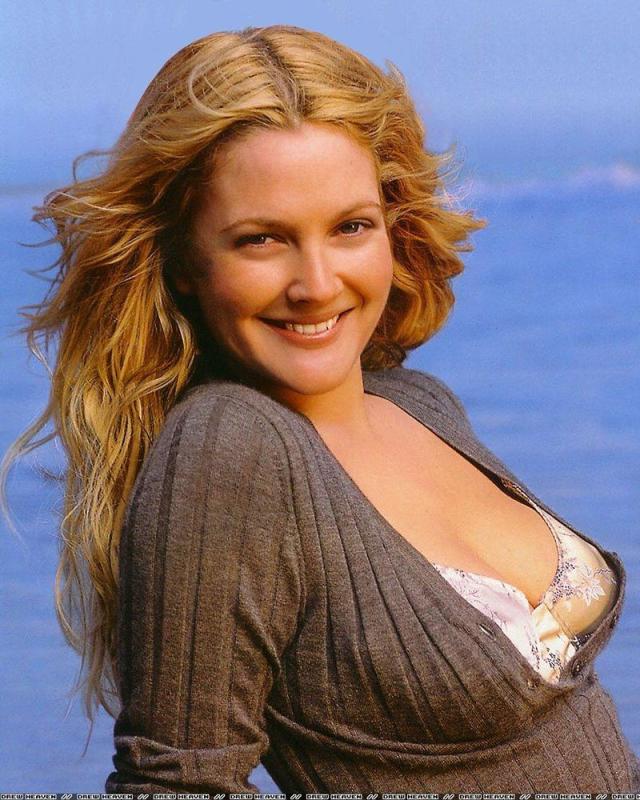 celebpicss:Drew Barrymore 