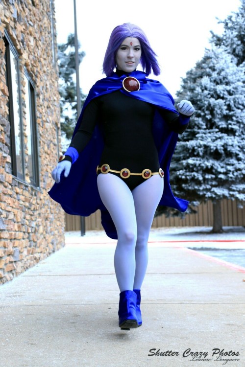 cosplayblog:  Submission Weekend!Raven from Teen TitansCosplayer/Submitter: @trufflepigandfriends   Photographer: @shuttercrazyphotos