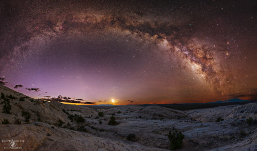 just–space:  Milky Way over the Moonrise on San Rafael Swell, Utah.  js 