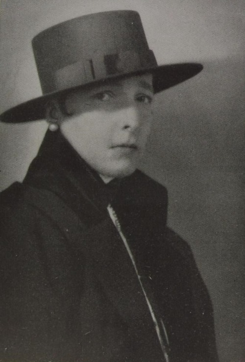 deviatesinc:Radclyffe Hall, 1930
