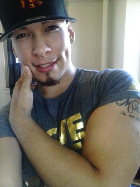 elkiddolove:  funguynyc5:  This is one sexy ass Asian #DELISH  Hot dude!