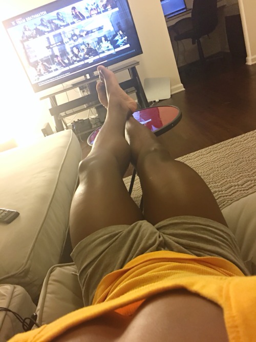 captainjamesuniverse:  actionfigurebody:  💙💚💛💜 TO MY FANS & FOLLOWERS  IG MDB25  So sexy 👅  Hot brother
