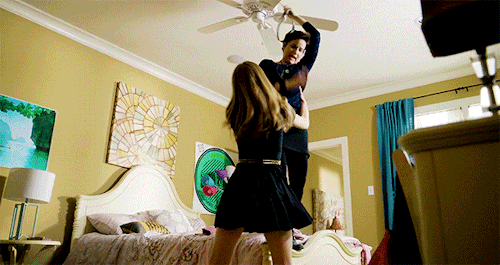 lydistiles:get to know me: one / five pairings→ emma and audreyi loved you, okay? and you broke my h