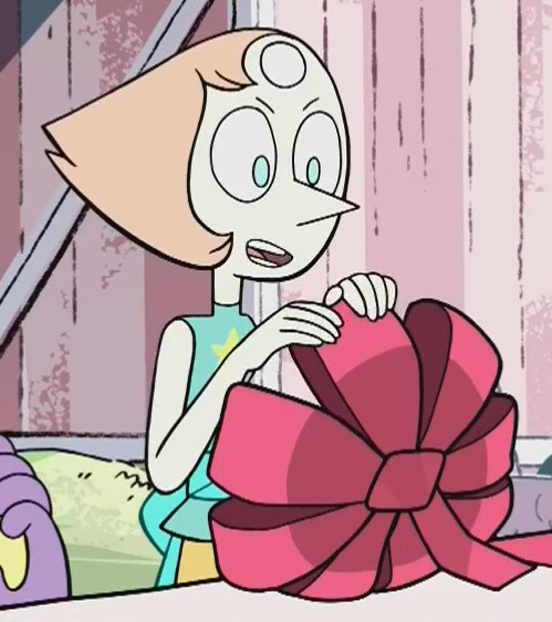 Pearl is good at making this specific kind of bow. She’s always so happy making