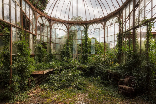 virtuallyinsane:The Greenhouse Effect by James Kerwin Photographic / CC BY-NC