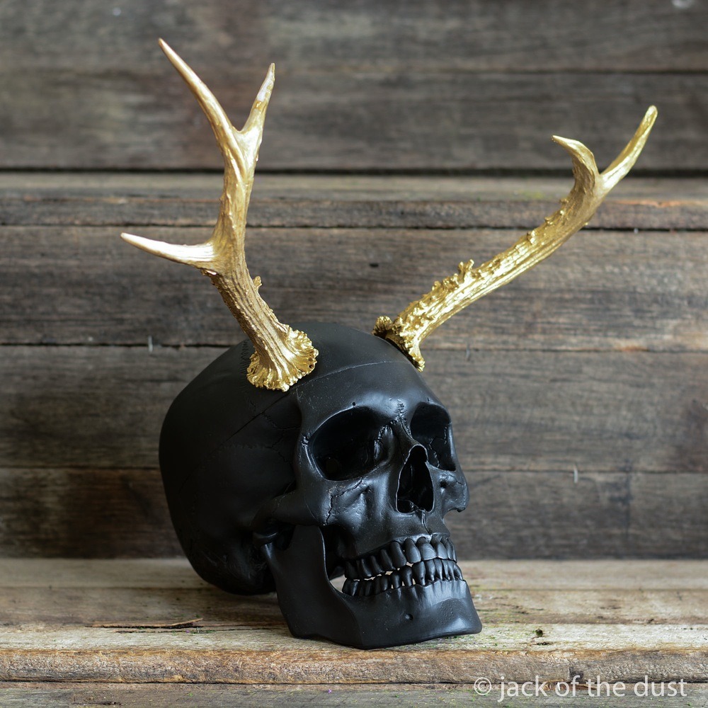 coolthingoftheday:  Skull sculptures by Jack in the Dust.  (Artist) 