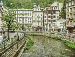 allthingseurope:  Karlovy Vary, Czech Republic (by Ricard  Gabarrús)