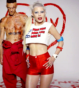 Ugh Yolandi <3 