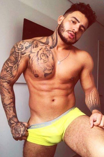 hotmen-addiction: