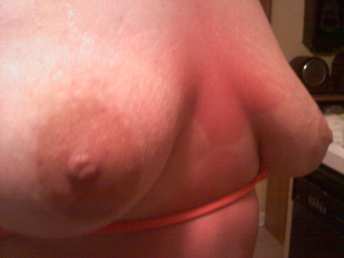 casualt67: Girls getting naked in my kitchen part 1