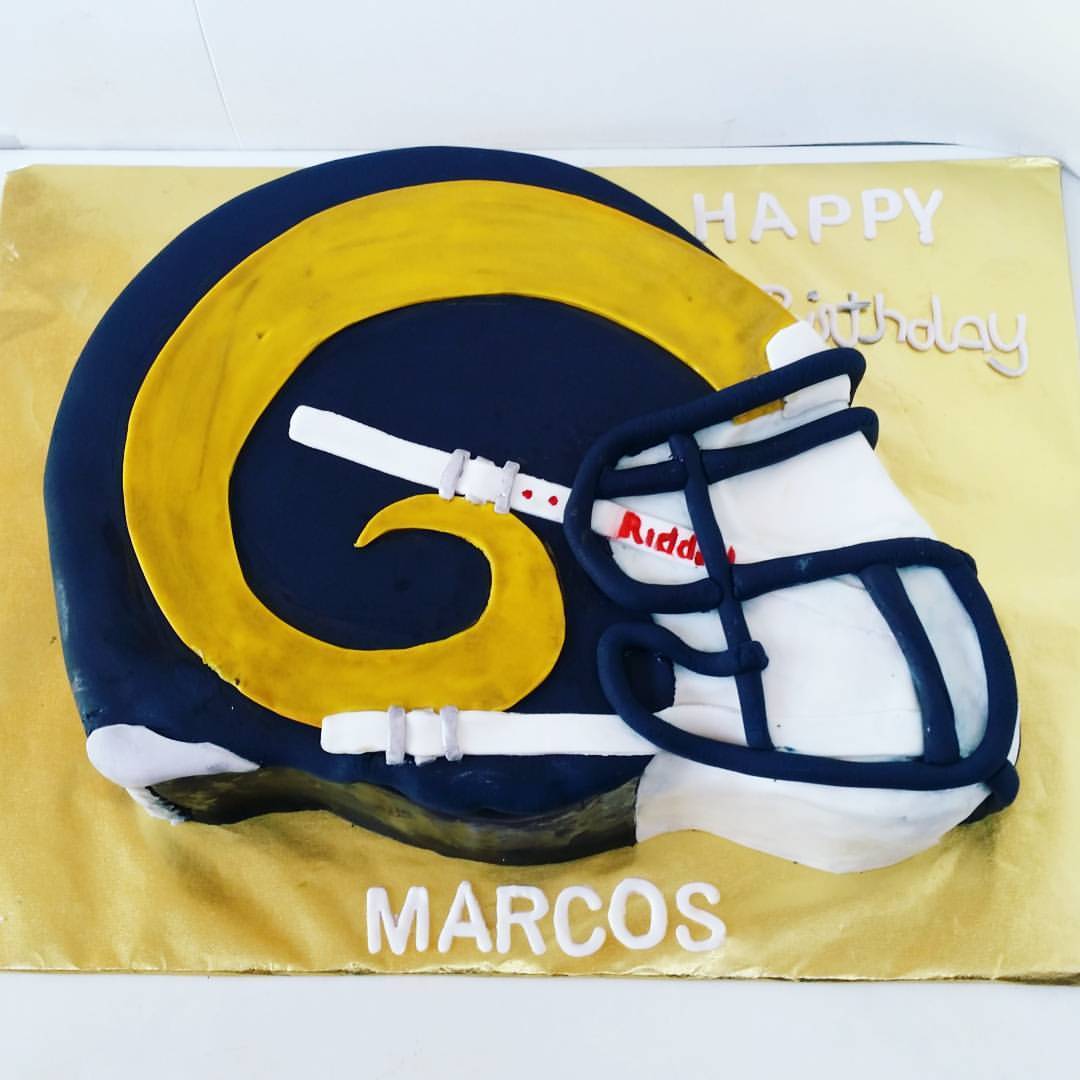 Merchandise Your Bakery with Los Angeles Rams | DecoPac